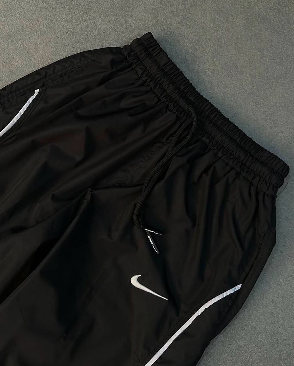 Trackpants